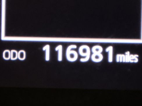 Used 2019 Toyota Camry SE image 25