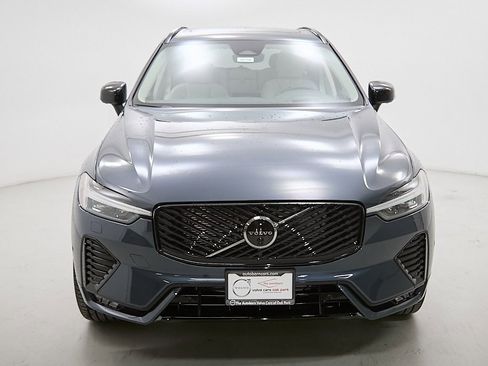 New 2026 Volvo XC60 B5 Ultra w/ Climate Package image 4