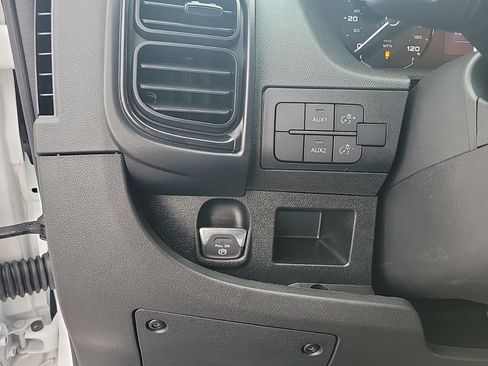 New 2024 RAM ProMaster 2500 w/ Upfitter's Prep Package image 28