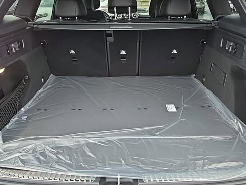 New 2026 Mercedes-Benz GLC 300 4MATIC image 32