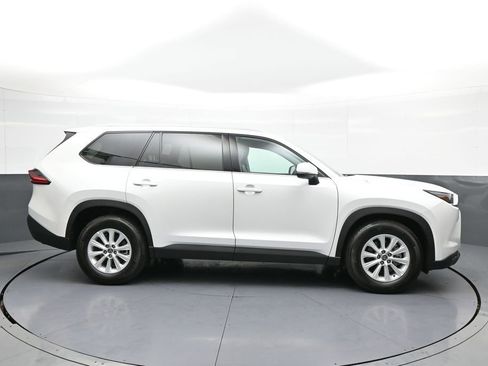 Certified 2026 Toyota Grand Highlander XLE image 5