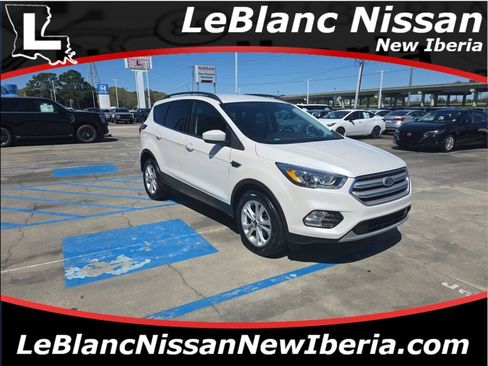 Used 2019 Ford Escape SEL image 1