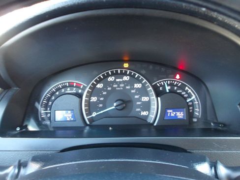 Used 2012 Toyota Camry LE FWD image 16