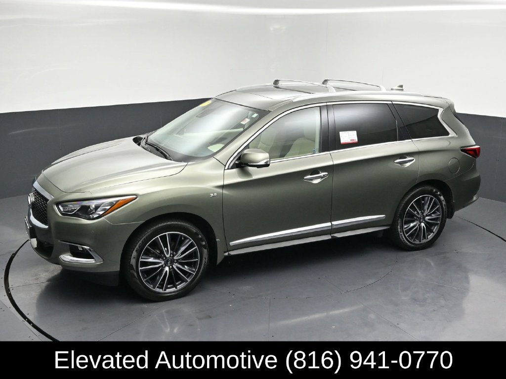 Used 2017 INFINITI QX60 Luxe w/ Deluxe Technology Package AWD/4WD image 36