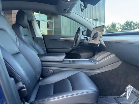 Used 2023 Tesla Model Y Long Range AWD/4WD image 24