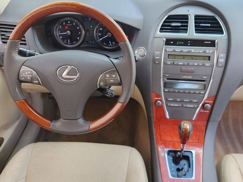 Used 2011 Lexus ES 350 image 28