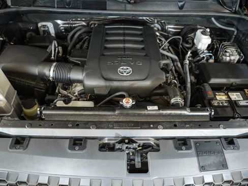 Used 2018 Toyota Tundra SR5 image 23