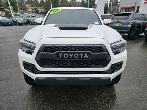 Certified 2023 Toyota Tacoma TRD Pro image 2