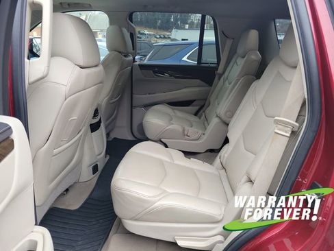 Used 2018 Cadillac Escalade Premium Luxury image 17
