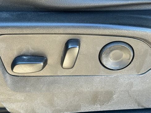 Used 2026 Chevrolet Tahoe LT w/ Comfort Package image 14