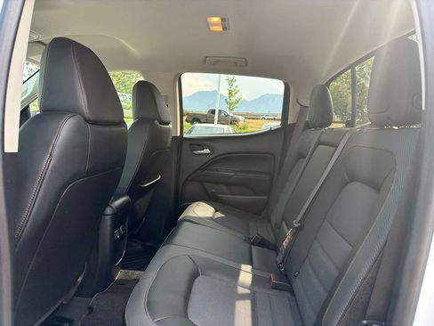 Used 2022 GMC Canyon AT4 w/ Driver Alert Package AWD/4WD image 19