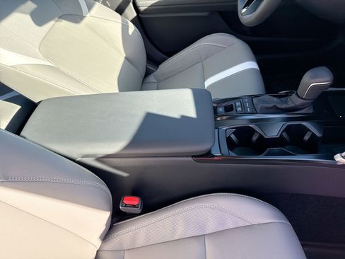 Used 2026 Toyota Camry SE image 24