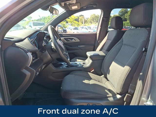 Used 2023 Chevrolet Traverse LT w/ LPO, Floor Liner Package AWD/4WD image 2