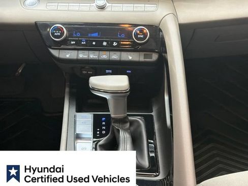 Used 2025 Hyundai Elantra SEL FWD image 18