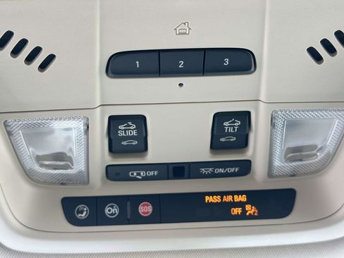 Used 2020 GMC Acadia Denali image 38