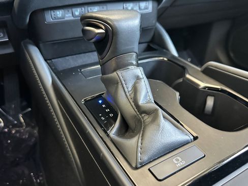 Used 2024 Lexus ES 350 w/ Premium Package FWD image 18
