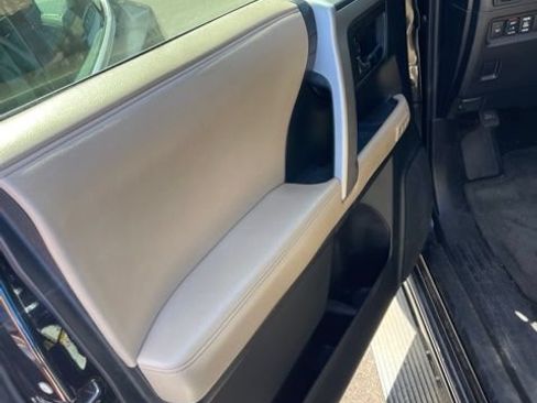 Used 2016 Toyota 4Runner Limited AWD/4WD image 6