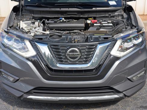 Used 2018 Nissan Rogue SL w/ Premium Package FWD image 7