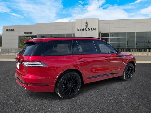 New 2025 Lincoln Aviator Reserve w/ Luxury Package image 3