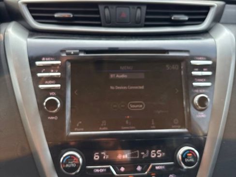 Used 2019 Nissan Murano S AWD/4WD image 13
