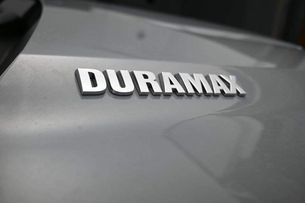 Used 2024 Chevrolet Silverado 1500 LT RWD image 45