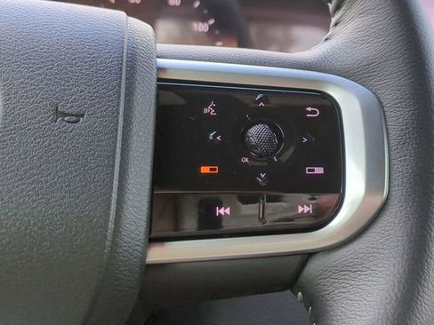 New 2026 Nissan Armada SL w/ Captain's Chari Seat Package image 27