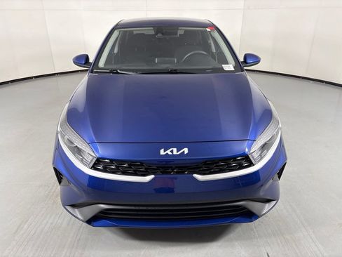 Used 2023 Kia Forte LXS FWD image 3