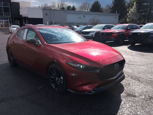 New 2026 MAZDA MAZDA3 Hatchback w/Premium Plus Pkg AWD/4WD image 2