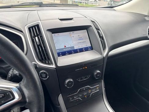 Used 2019 Ford Edge SEL w/ Equipment Group 201A FWD image 10