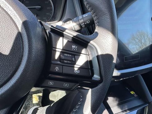 Certified 2025 Subaru Forester Premium image 28