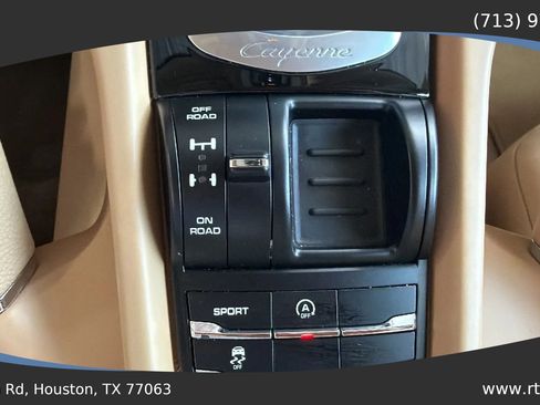 Used 2014 Porsche Cayenne AWD/4WD image 47
