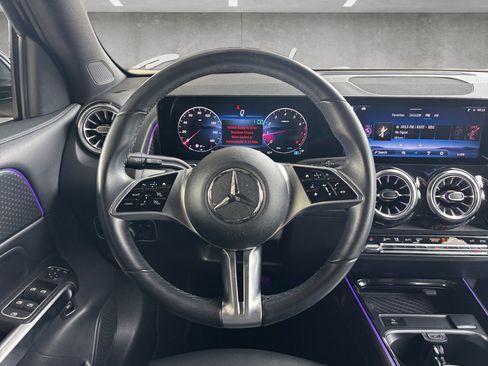 Used 2024 Mercedes-Benz GLB 250 image 25