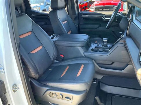 Certified 2024 GMC Sierra 1500 AT4 w/ Technology Package image 15