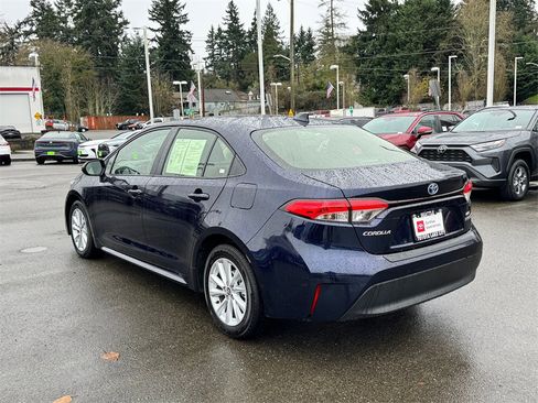 Certified 2024 Toyota Corolla LE image 5
