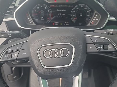 Used 2023 Audi Q3 2.0T Premium Plus image 7