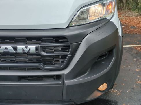 Used 2025 RAM ProMaster 2500 w/ Convenience Group FWD image 11