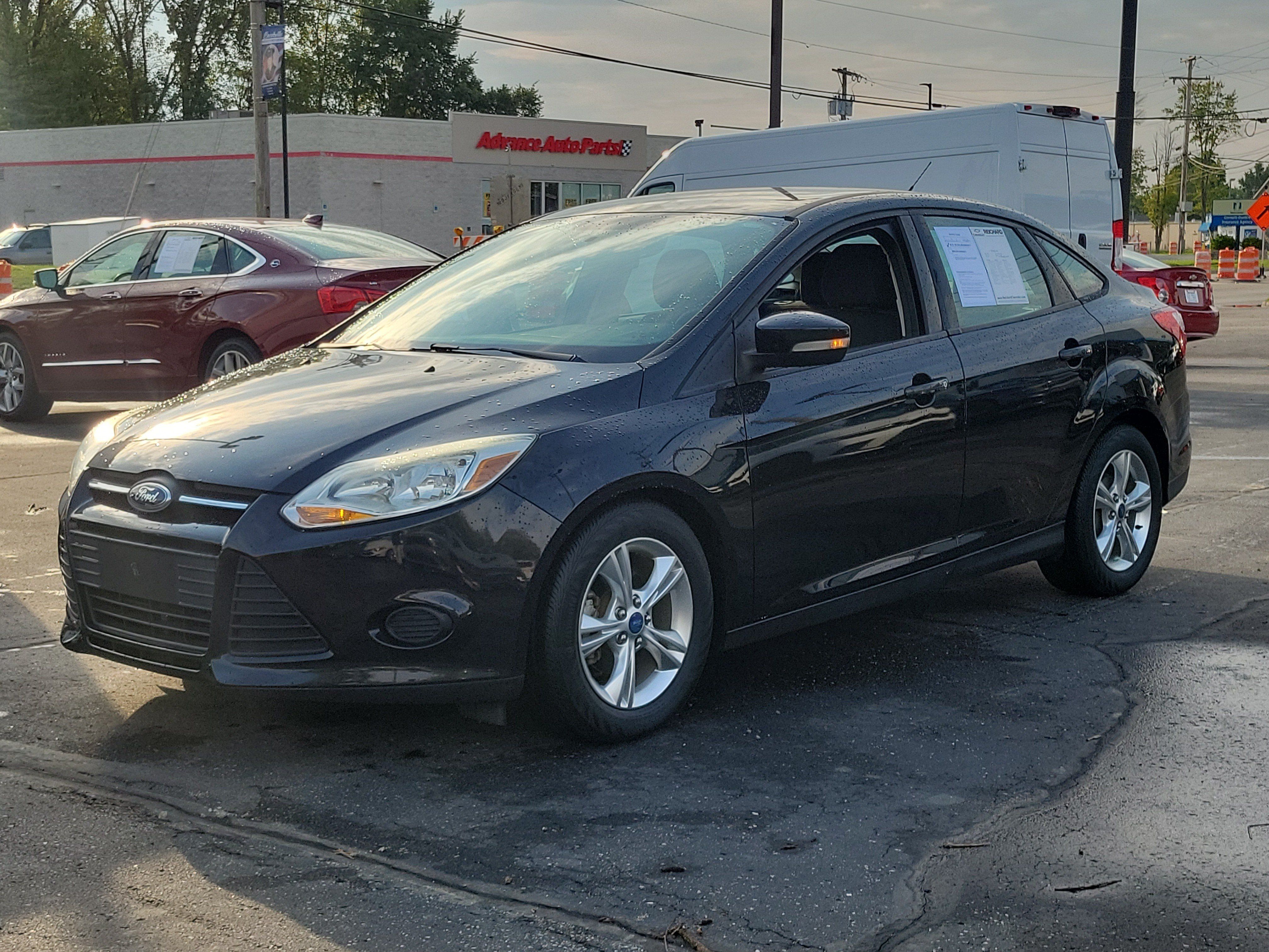 Used 2014 Ford Focus SE FWD image 2
