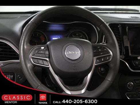 Used 2021 Jeep Cherokee Limited image 7