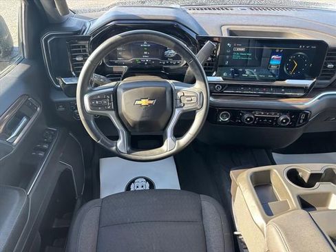 Used 2023 Chevrolet Silverado 1500 LT w/ Protection Package image 3