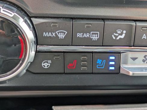 Used 2024 Ford F350 Lariat w/ Lariat Ultimate Package AWD/4WD image 27