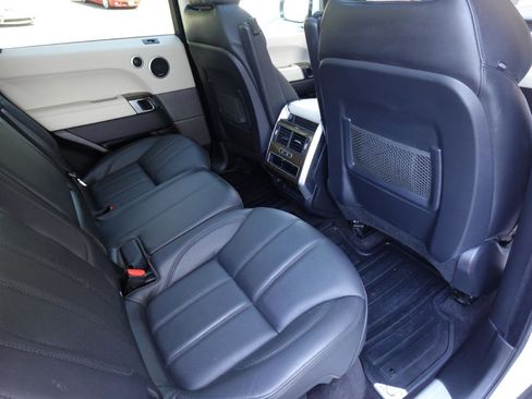 Used 2017 Land Rover Range Rover Sport HSE AWD/4WD image 10