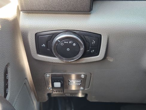 Used 2022 Ford F250 XL w/ STX Appearance Package AWD/4WD image 21