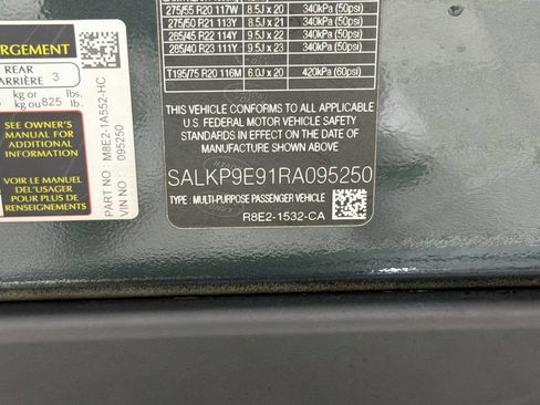 Certified 2024 Land Rover Range Rover SE AWD/4WD image 35
