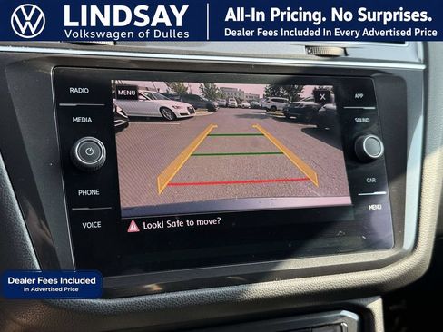 Used 2018 Volkswagen Tiguan SE FWD image 18