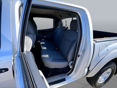 Used 2012 Toyota Tacoma 4x4 Double Cab w/ TRD Off-Road Pkg image 20
