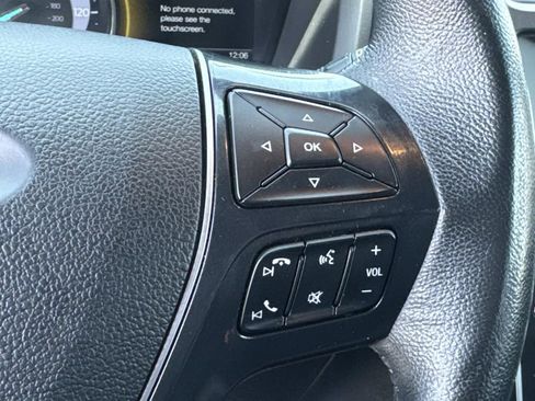Used 2018 Ford Explorer Limited w/ Equipment Group 301A FWD image 9