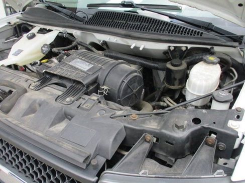 Used 2020 Chevrolet Express 4500 w/ Power Convenience Package image 15