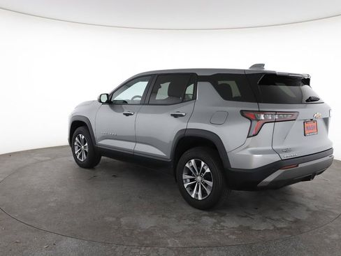 Used 2025 Chevrolet Equinox LT image 9