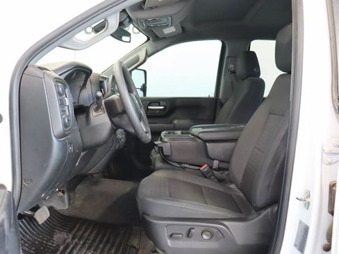Used 2024 Chevrolet Silverado 2500 Custom w/ Custom Value Package AWD/4WD image 8