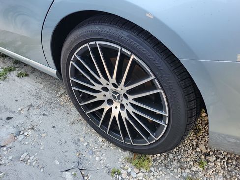 Used 2022 Mercedes-Benz C 300 Sedan image 5